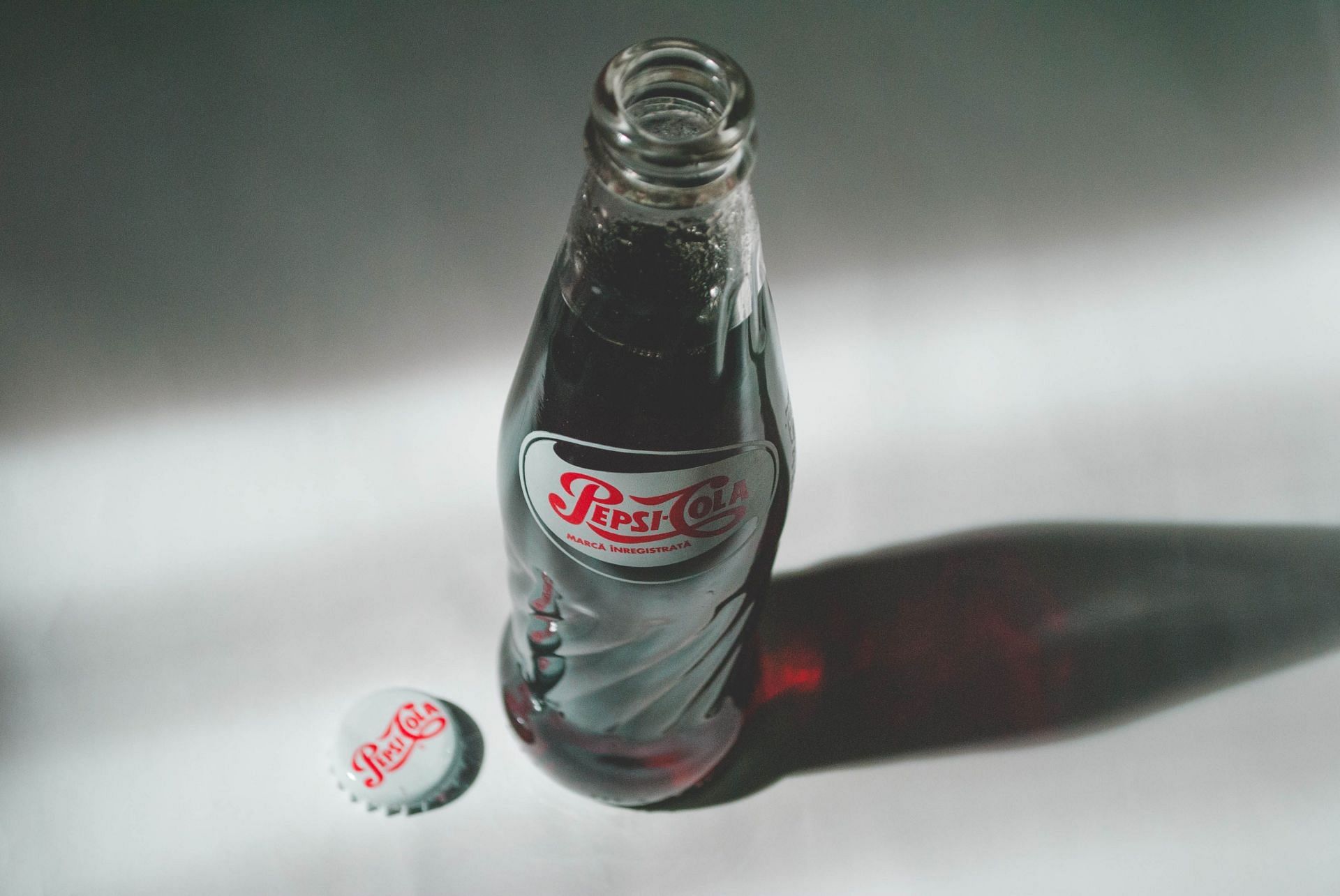 Restrict sweetened drinks from your diet (Image via Pexels/Izabella Arvai)